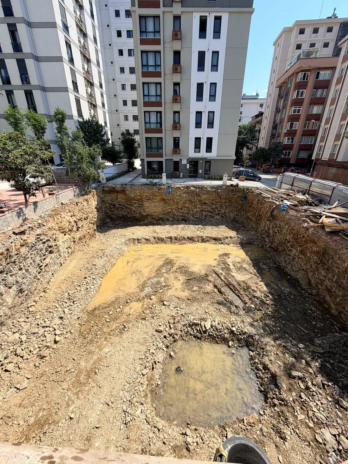 Bostancı 34 Parsel İnşaatımızda Hafriyat Tamamlandı